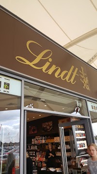 Lindt Chocolate Shop Ashford 1208326 Image 4
